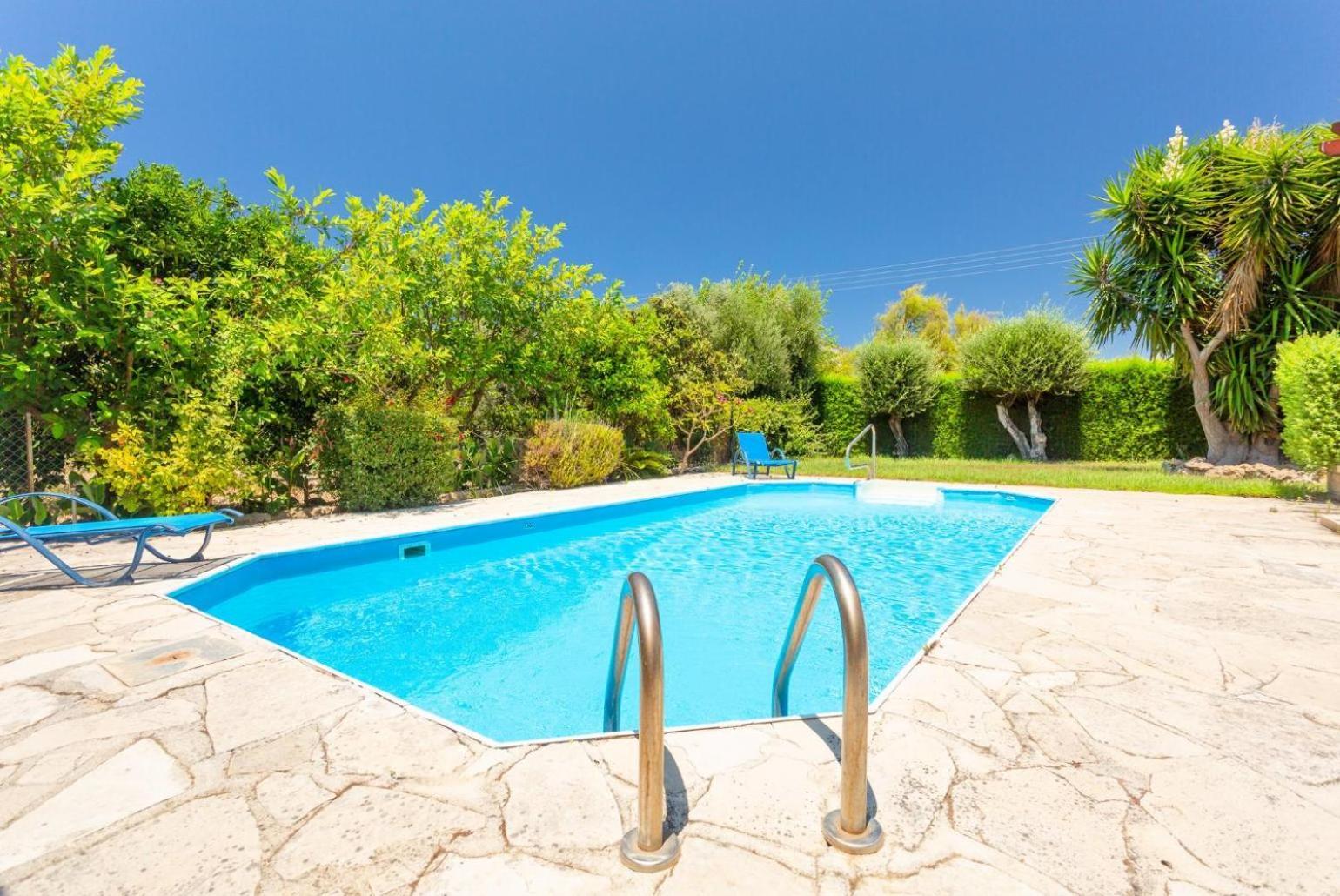 Sun Beach Villa Thio Полис Экстерьер фото