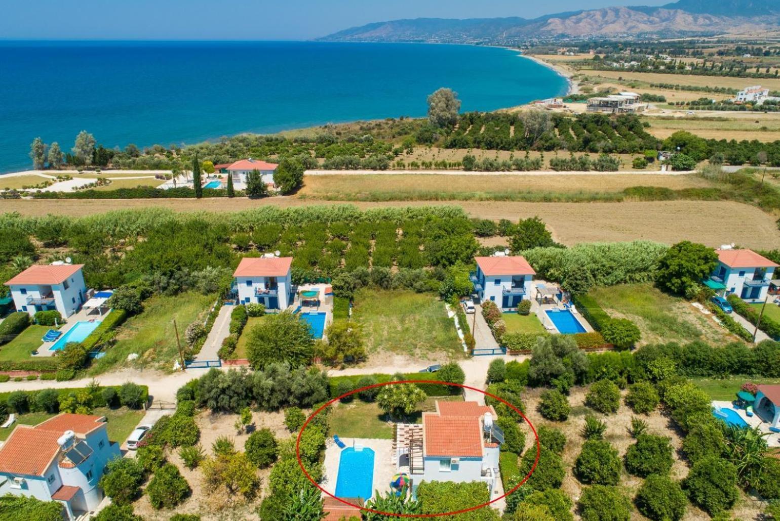 Sun Beach Villa Thio Полис Экстерьер фото