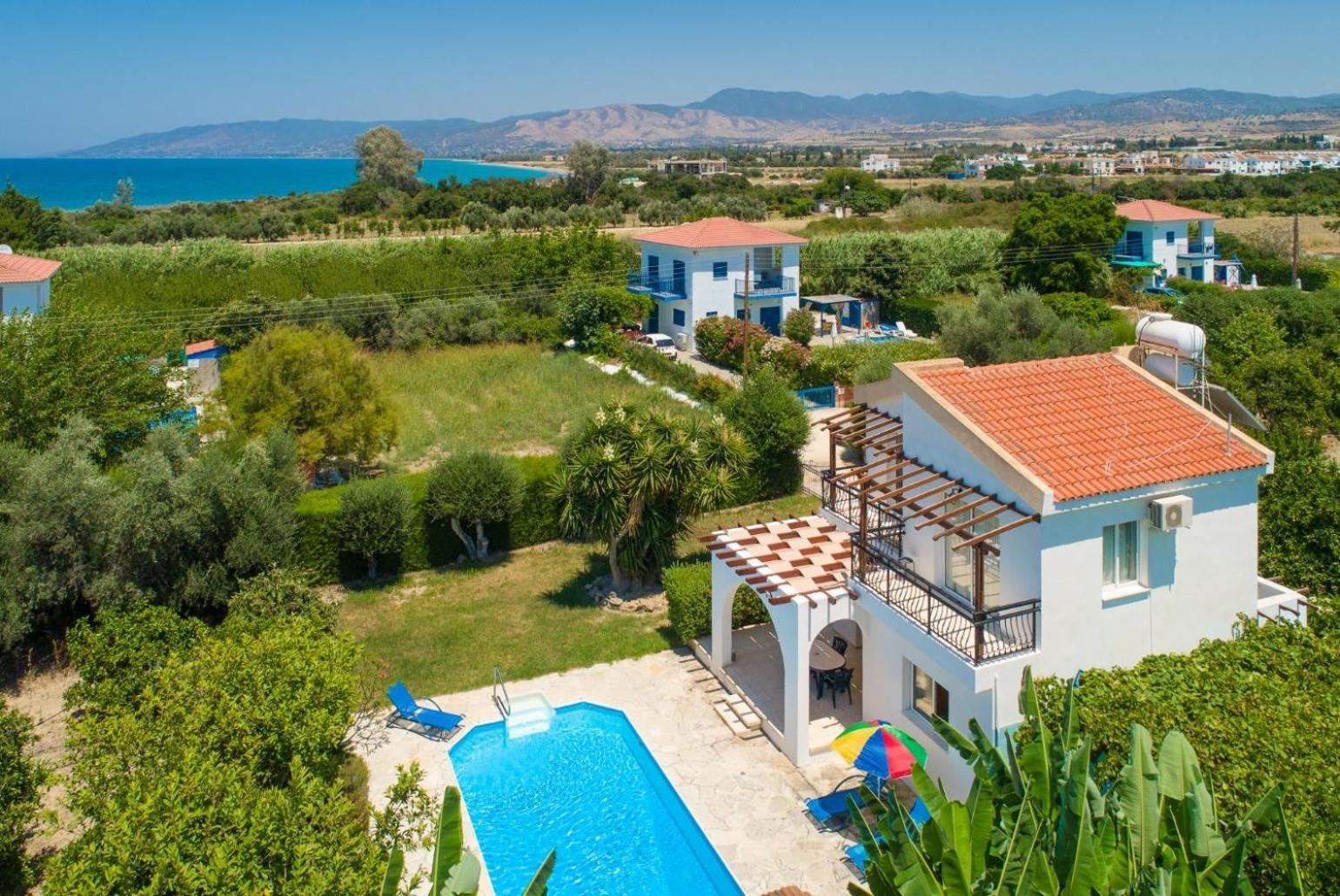 Sun Beach Villa Thio Полис Экстерьер фото